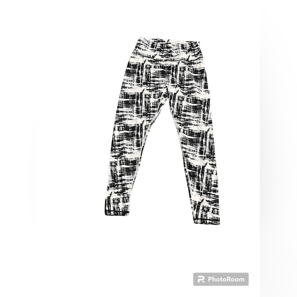 NWOT BuffBunny Leggings Trigger Print - Size XL